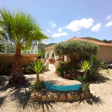 Casa Vicarias Chalet *